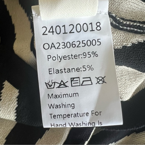 Commense Leisure Zebrataur Long Sleeve Maxi Dress Size S Small NWT - Picture 11 of 12